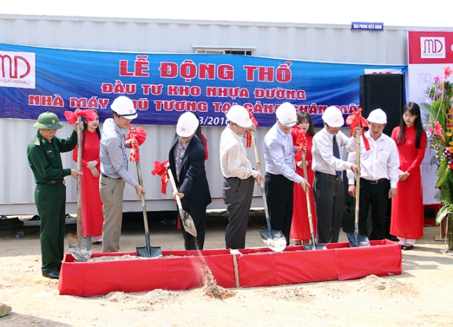 Động thổ xây dựng kho nhựa đường Cảng Chân Mây