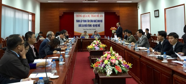 Họp thông qua dự thảo Đề án thành lập Trung tâm Công nghệ sinh học Quốc gia miền Trung