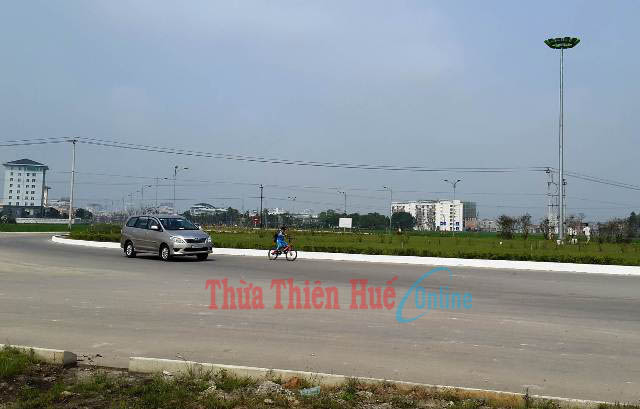 “Điểm đen” tại vòng xuyến Tố Hữu - Võ Nguyên Giáp