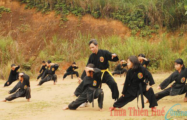 Lớp trẻ vùng cao mê võ cổ truyền