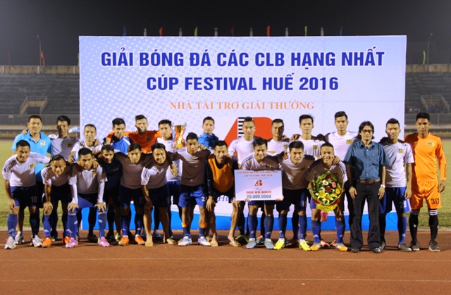 Bế mạc giải bóng đá các CLB hạng Nhất tranh cúp Festival Huế 2016