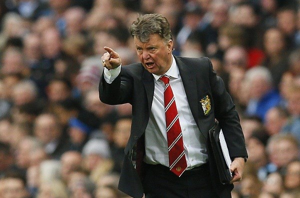 Thắng sát nút Man City, Van Gaal lại mơ mộng về top 4