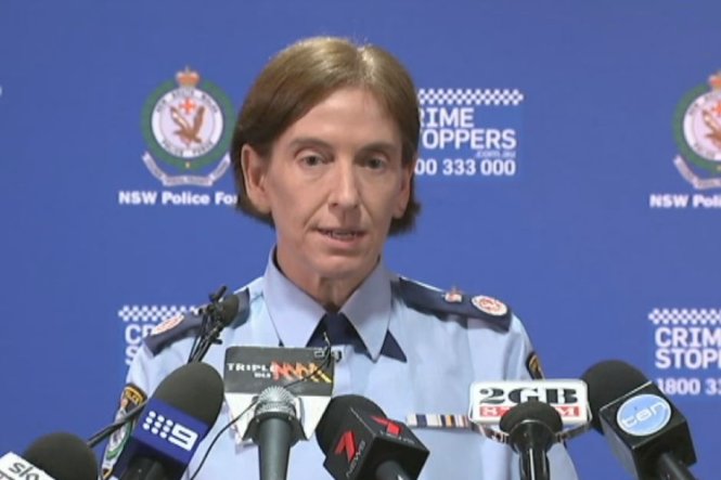 Úc bắt giữ nữ sinh 16 tuổi bị tình nghi gây quỹ ủng hộ IS