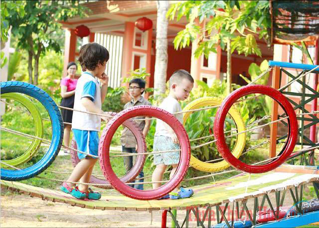 Những “viên gạch hồng” yêu thương