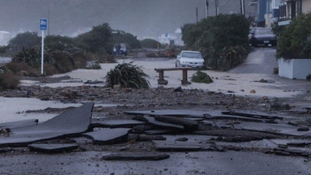 New Zealand Hàng trăm khách du lịch phải sơ tán do bão lớn
