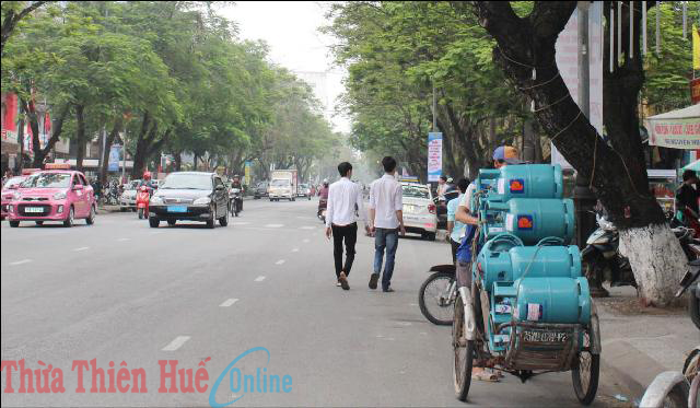 Chở gas nằm ngang - “bom nổ chậm” trên phố