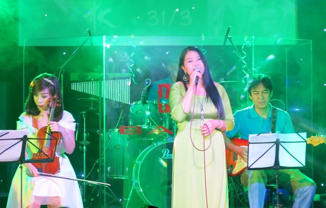 “Đời người như gió qua”