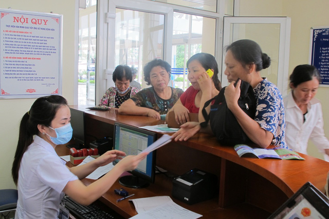 Bộ trưởng yêu cầu không để người bệnh nằm ghép quá 48 giờ