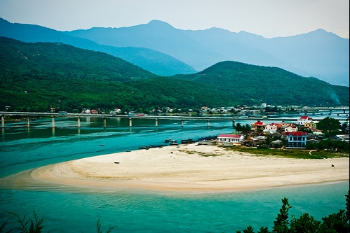 Những địa điểm bạn nên đến khi đi du lịch ở Huế