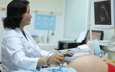 Bệnh viện lo lắng nếu thai phụ đổ xô ​làm xét nghiệm Zika