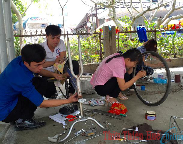 Nối gần đường đến trường