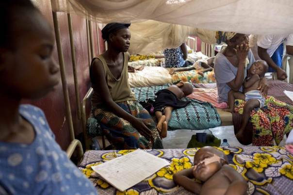 Khủng hoảng tài chính y tế đe dọa các nước đang phát triển