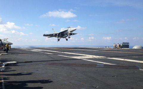 Bộ trưởng Quốc phòng Mỹ- Philippines cùng thị sát Biển Đông