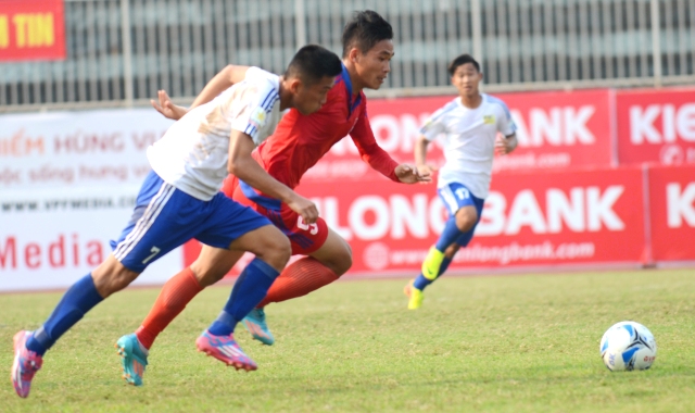 Huế chiến thắng sau pha ngược dòng kịch tính