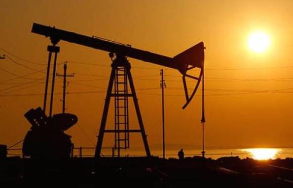 Các cường quốc dầu mỏ bất lực trong đàm phán giới hạn sản lượng