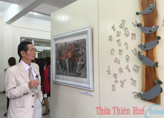 “Phía bên kia biên giới - Beyond the boundary”