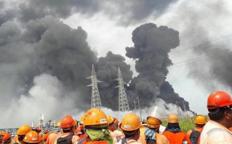 Cháy lớn tại nhà máy dầu Pemex Hàng trăm người Mexico phải sơ tán