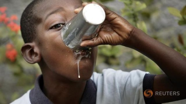 Trẻ em dị ứng với sữa bò sẽ có mật độ xương thấp