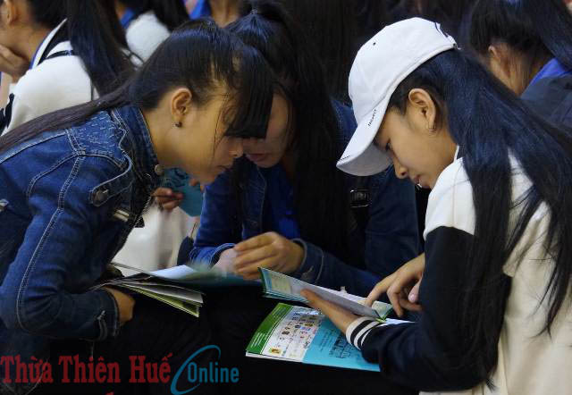 Tuyển sinh vào trung học phổ thông Vẫn nóng