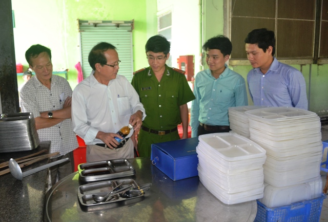 Đảm bảo an toàn thực phẩm trong Festival Huế 2016