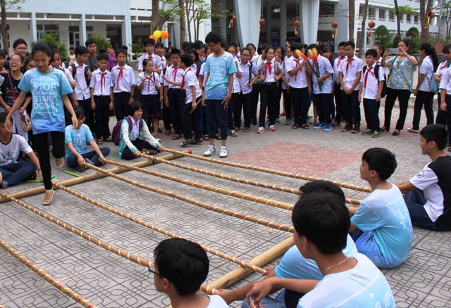 Giao lưu văn hóa Việt Nam - Thái Lan - Anh - Pháp – Nhật