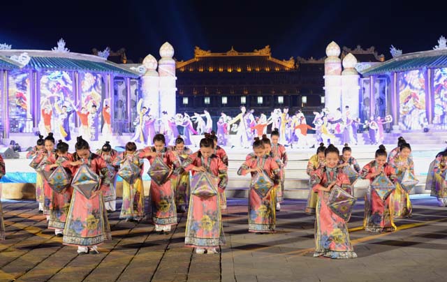 Khám phá sân khấu trong Festival Huế 2016
