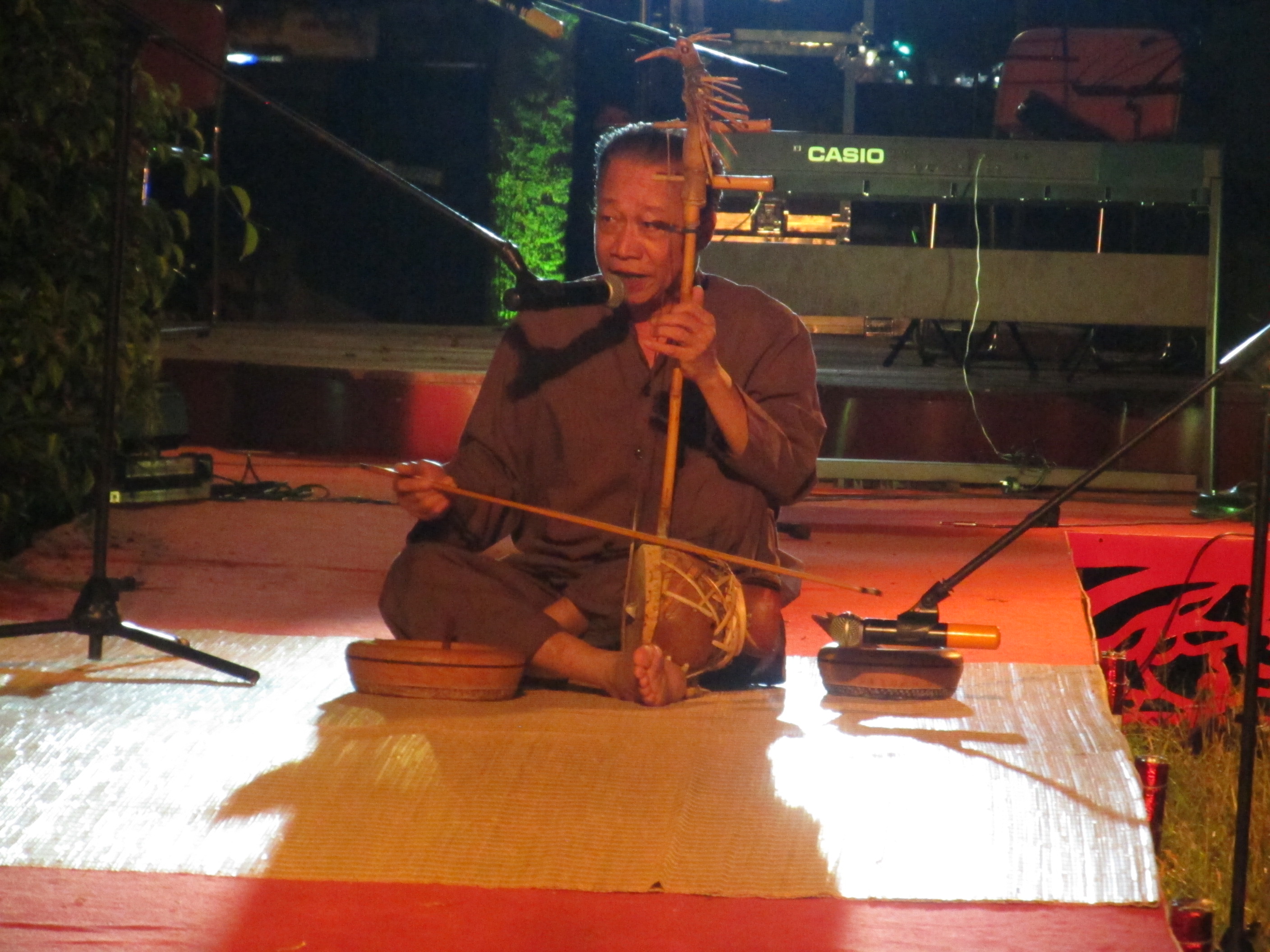 Nghe xẩm ở Tứ Phương Vô sự