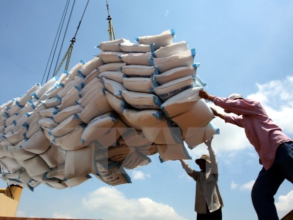 Sau 4 tháng, doanh nghiệp 100 vốn trong nước nhập siêu 5,6 tỷ USD