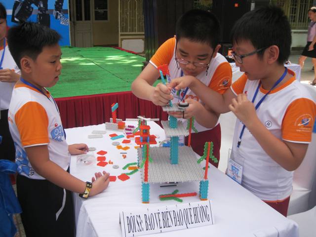 “Tài năng ROBOT-ROBOTACON” hướng đến cuộc thi cấp quốc tế