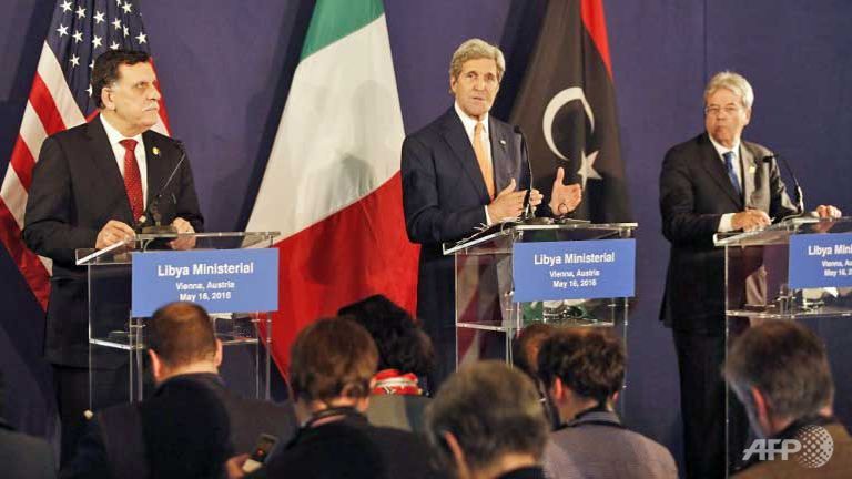 Các cường quốc sẵn sàng vũ trang cho Libya chống IS