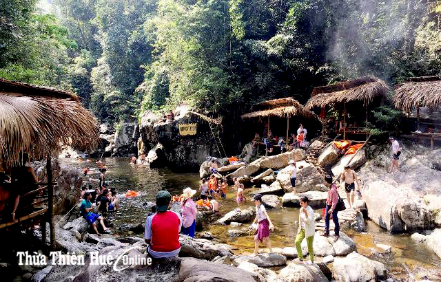 Du lịch sinh thái hút khách