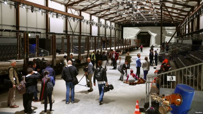 ​Khánh thành đường hầm xe lửa dài nhất thế giới ở Thụy Sĩ