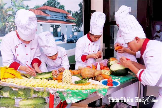 Phát triển nguồn nhân lực du lịch đạt chuẩn