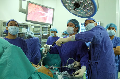 Tăng viện phí, người bệnh có được phục vụ đúng “đồng tiền bát gạo”