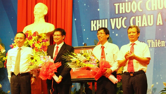 Công bố Di sản tư liệu Thơ văn trên kiến trúc cung đình Huế