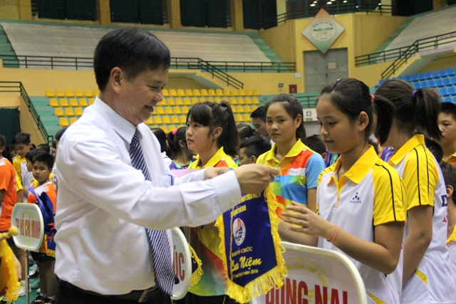 Hơn 350 VĐV dự giải vô địch Cầu lông cá nhân thiếu niên toàn quốc 2016