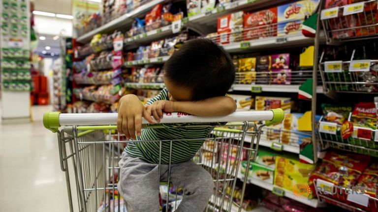 Ngủ quá ít gây ra vấn đề sức khỏe ở trẻ em và thanh thiếu niên