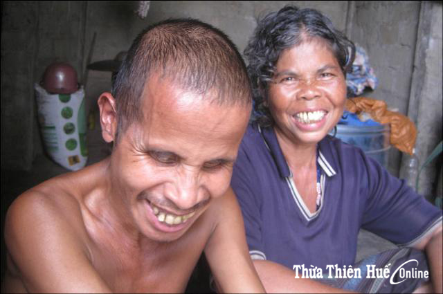 “Bánh đúc có xương”