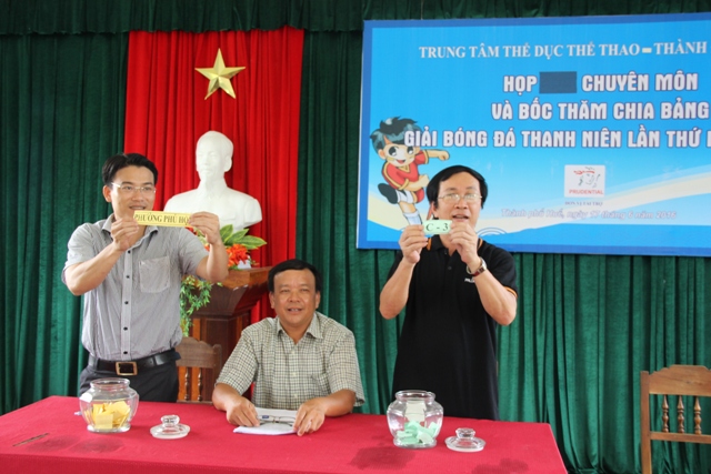 16 đội tham gia giải bóng đá Thanh niên Tp Huế 2016