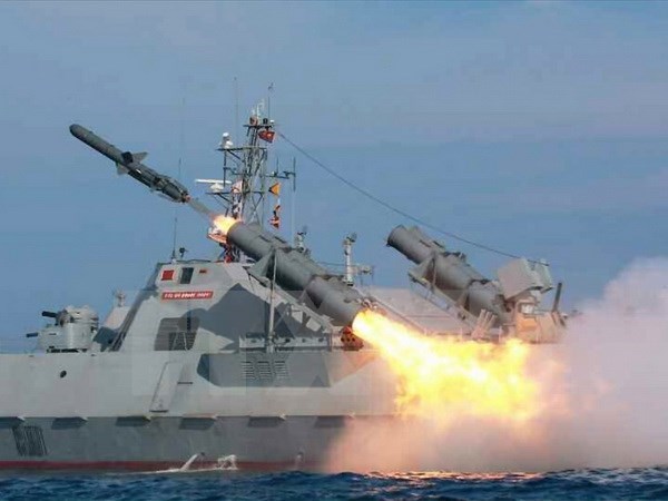 Phát hiện mảnh vỡ nghi của tên lửa Triều Tiên ở bờ biển Nhật Bản