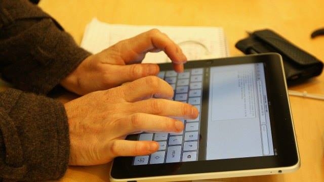 Mỹ sẽ cung cấp 1 000 khóa học trực tuyến miễn phí cho người tị nạn