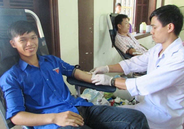 Hương Thủy Thu hơn 200 đơn vị máu tại buổi hiến máu tình nguyện đợt III