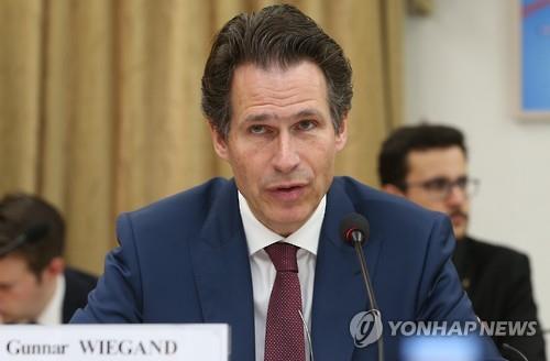 EU hoàn toàn ủng hộ Hàn Quốc ngăn chặn leo thang căng thẳng trên bán đảo Triều Tiên