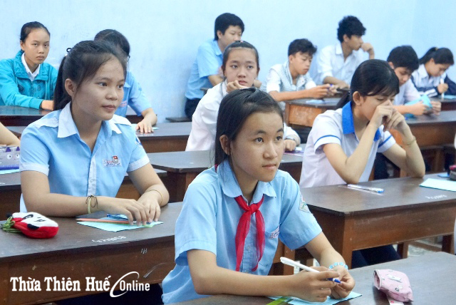 Công bố điểm chuẩn vào các trường THPT có thi tuyển