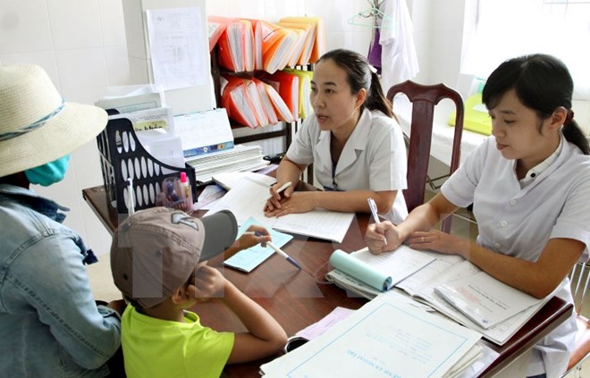 Cộng đồng người có HIV Bơ vơ tìm phao cứu sinh bảo hiểm y tế