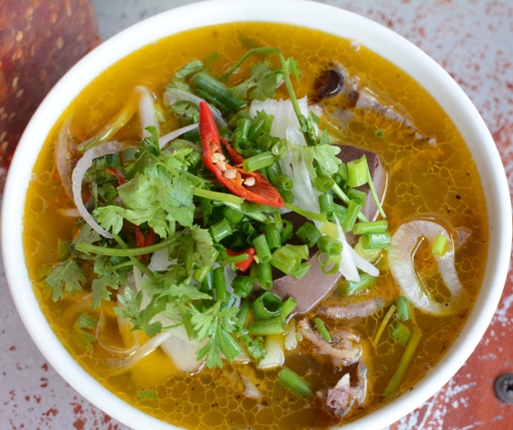 Đậm đà cháo bò Nguyễn Thiện Thuật