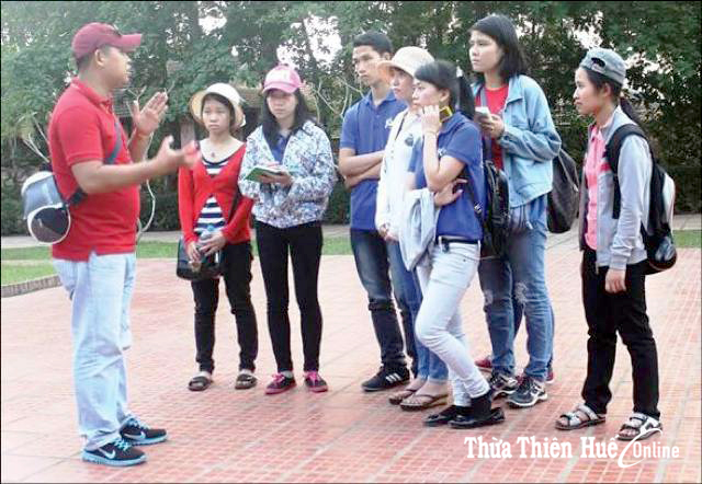 Hướng dẫn khám phá Huế miễn phí