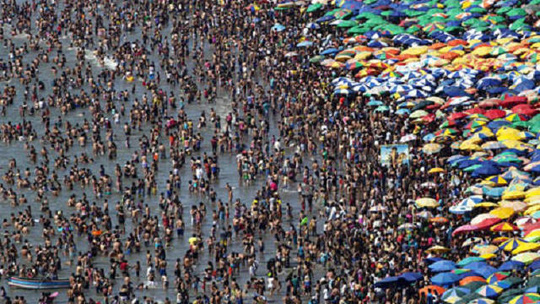 Dân số Trung Quốc có thể giảm một nửa vào năm 2100