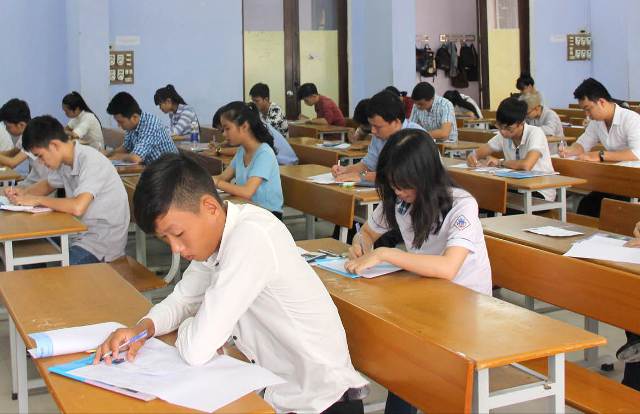 Địa lý tương đối dễ, môn hóa khó có điểm cao