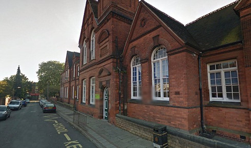 Ngôi trường tiểu học ở Anh nơi các học sinh nói 42 ngôn ngữ khác nhau